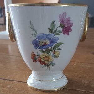 Vintage Alka Kunst (Kaiser) Bavaria Porcelain Floral Vase #1440
